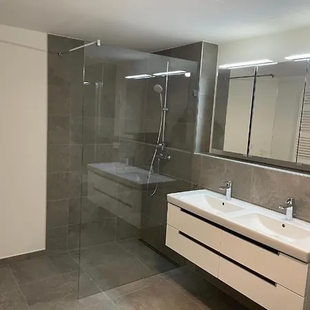 High-end 3br W Terrace, Garden&parking *